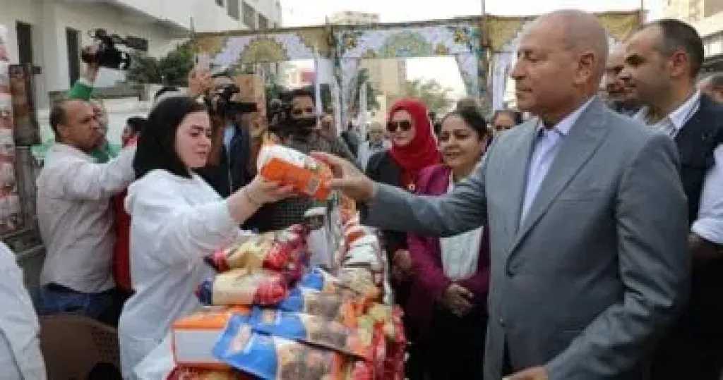 محافظ القاهرة: أسواق اليوم الواحد تواجه ارتفاع الأسعار وتقدم تخفيضات تصل لـ50%