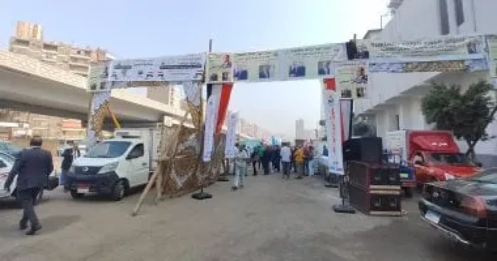 محافظة القاهرة تقيم سوق اليوم الواحد بعين شمس لتوفير السلع بأسعار مخفضة