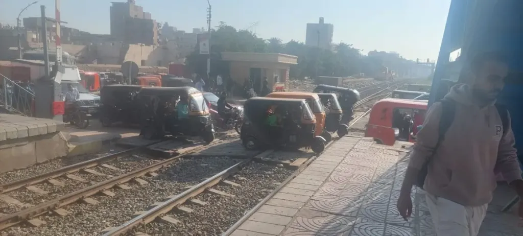 عفاريت الأسفلت بالفشن التوك توك يتحول إلى خطر يومي يهدد حياة  المواطنين