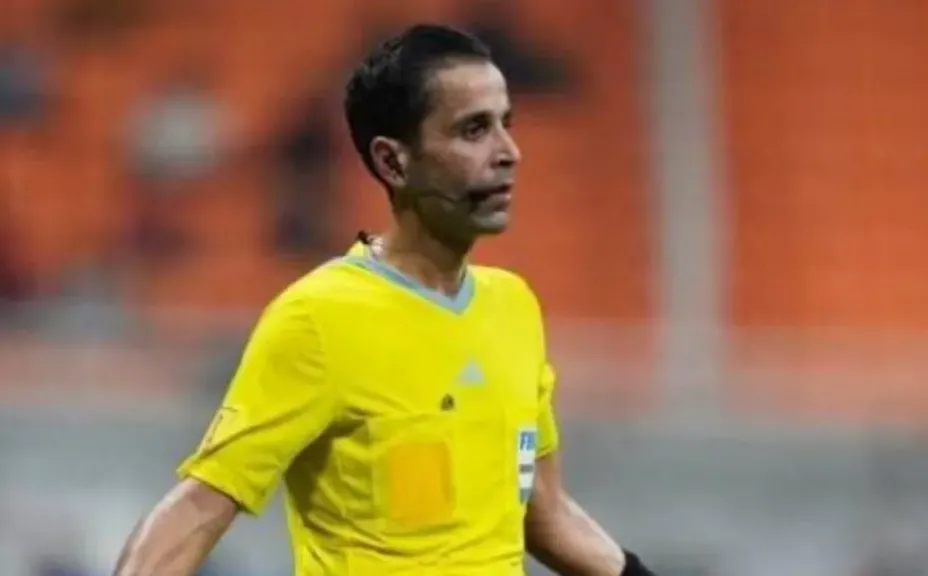 كاف يعدل حكم مباراة الأهلي وشبيبة القبائل الجزائري