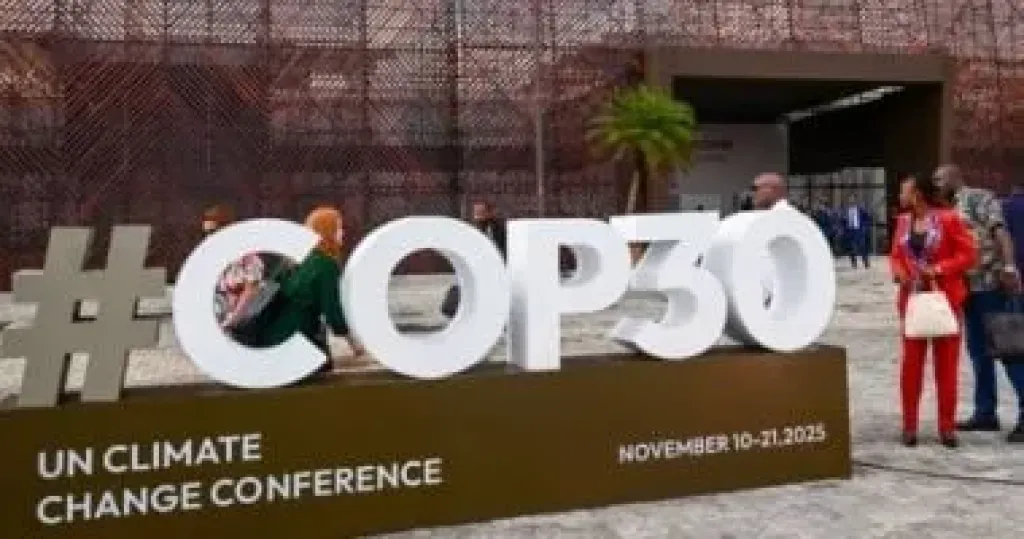 إخلاء مقر مؤتمر قمة المناخ COP30 بالبرازيل إثر حريق وتعطيل بعض فعاليات