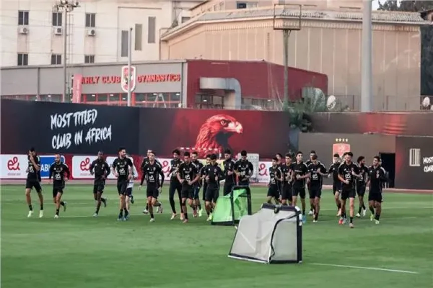 انتظام الدوليين في تدريبات الأهلي