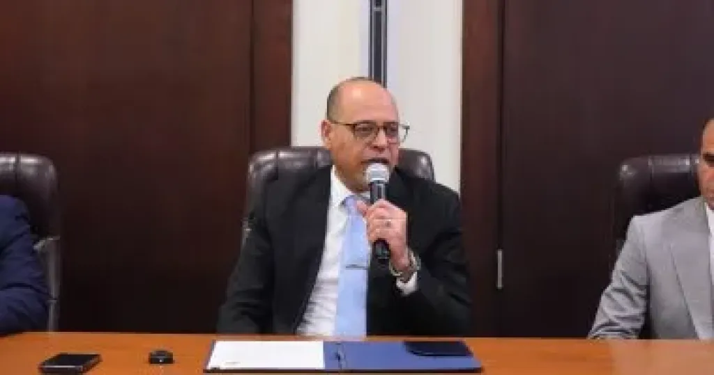 وزير العمل ينعى والدة وزير التموين والتجارة الداخلية