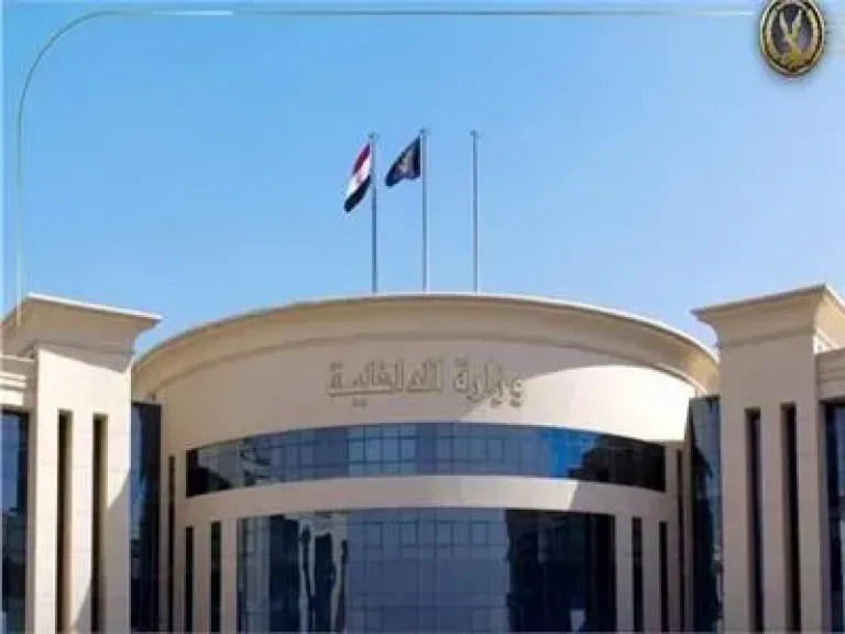 ضبط شخص بالمنيا تخصص في النصب على أصحاب البطاقات الائتمانية