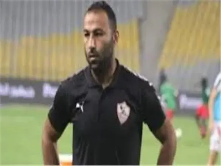 محاضرة فنية من عبد الرؤوف للاعبي الزمالك قبل مواجهة زيسكو