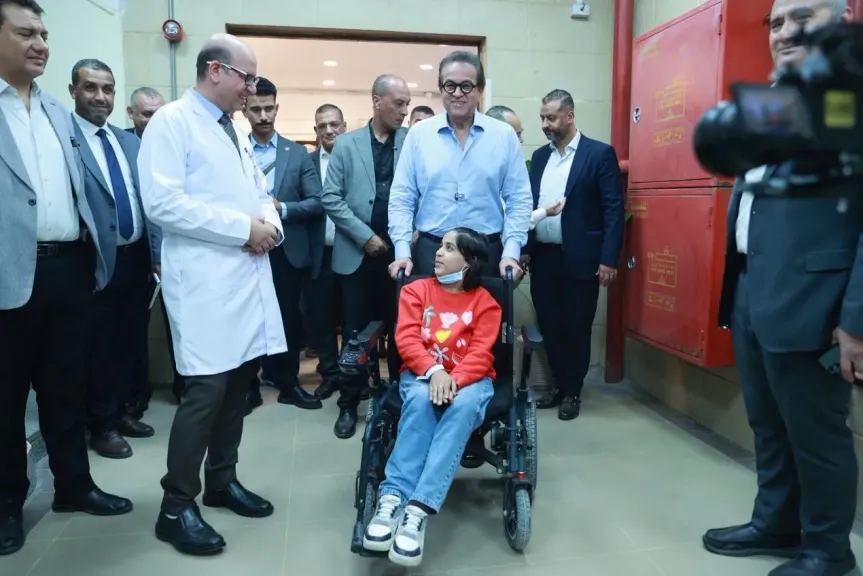 عبد الغفار يتفقد أعمال تطوير مبنى العيادات الخارجية بمستشفى الجمهورية التعليمي|صور