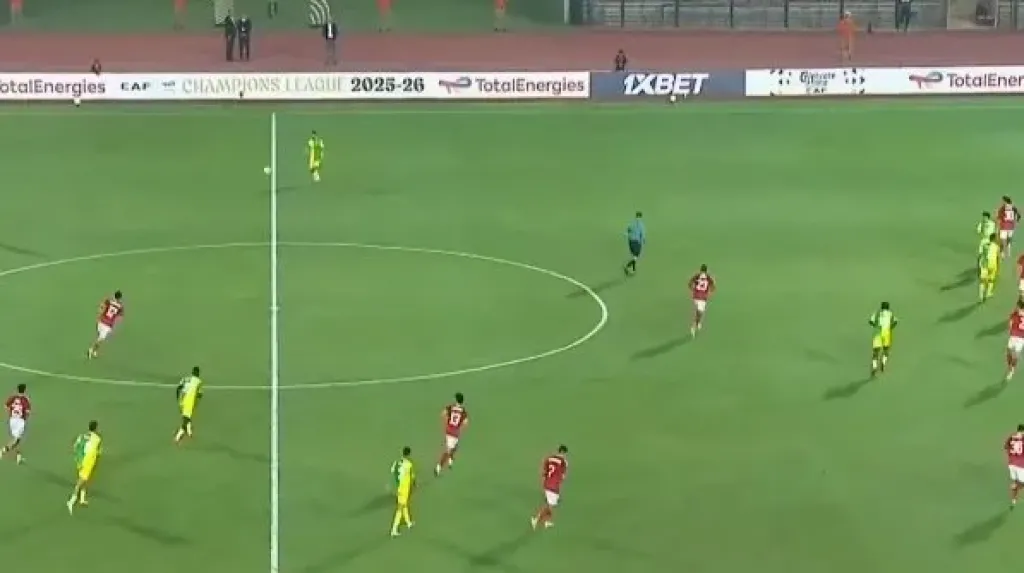 الأهلي يتقدم بهدفين نظيفين على شبيبة القبائل الجزائري بالشوط الأول