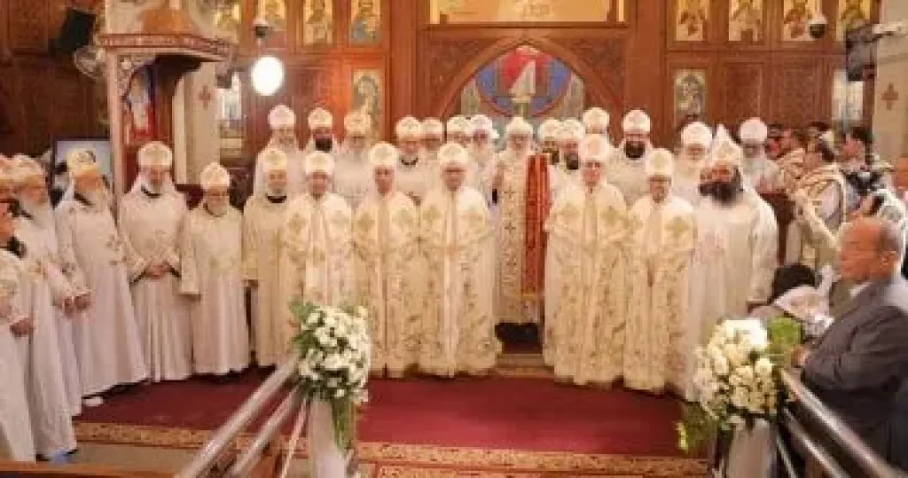 إيبارشية حلوان تحتفل برسامة 5 كهنة جدد في قداس مهيب بحضور 10 من المطارنة والأساقفة