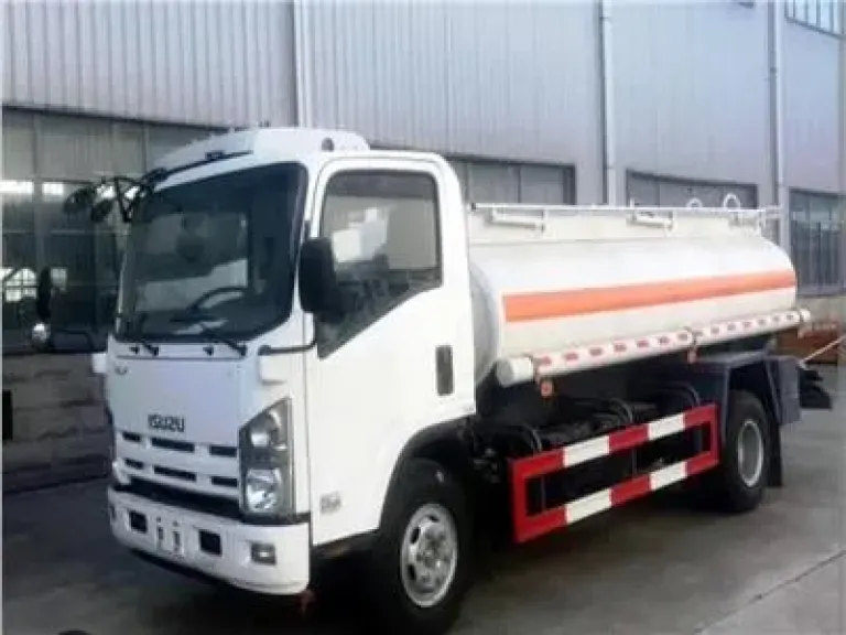 ضبط صاحب محطة استولى على 2.2 مليون لتر سولار و100 ألف لتر بنزين بالأقصر