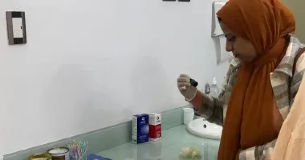 حملة للعلاج الحر تصدر قرارات بغلق 3 منشآت وإنذار 7 أخرى مخالفة بالإسماعيلية