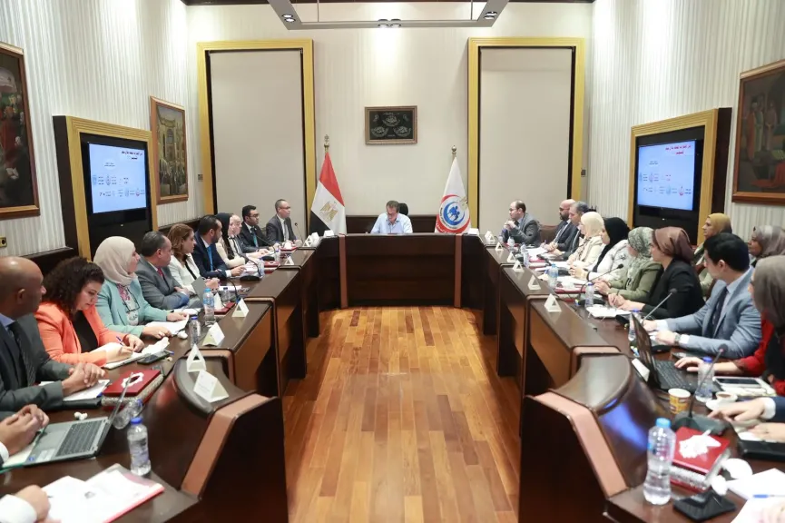 خالد عبدالغفار يتابع إنجازات قطاع الطب العلاجي خلال أكتوبر 2025