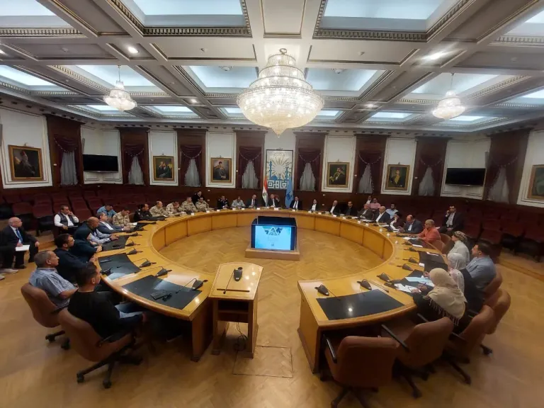 القاهرة تخصص موقع  موحد لإلقاء مخلفات البناء بجوار الطريق الدائري الاوسطى بالتعاون مع الوطنية للطرق