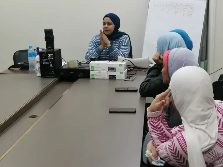 مديريه العمل باسيوط تعقد الندوات التثقيفية من خلال قسم التوعية والاعلام