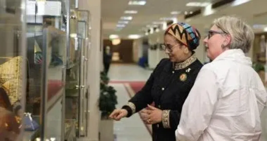 المستشارة أمل عمار تستقبل سفيرة فنلندا بالقاهرة لبحث سبل تعزيز التعاون المشترك