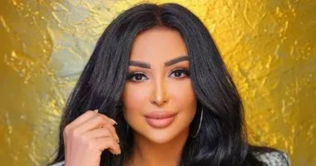 المطربة شاهيناز  