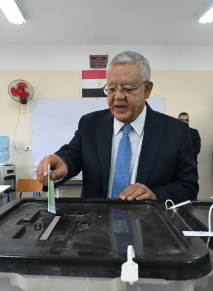 المستشار  الدكتور حنفي جبالي  يدلي بصوته في انتخابات مجلس النواب