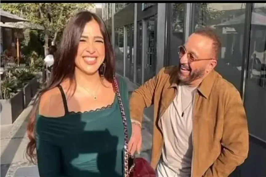 أجواء مرح تجمع السقا وياسمين عبد العزيز قبل تصوير ”خلي بالك على نفسك”