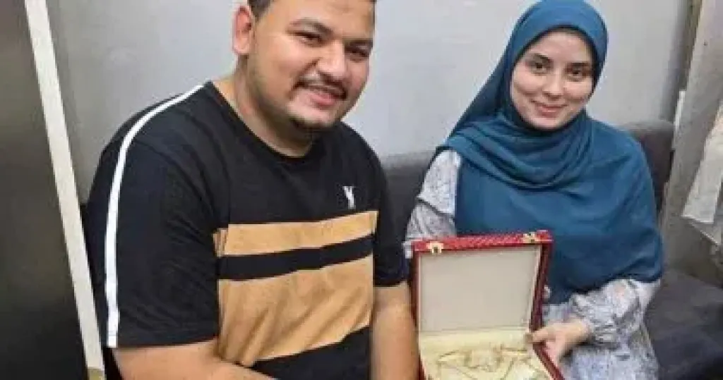 نائب رئيس مجلس الدولة يهنئ أسرة شقيقه بخطوبة نجلهم.. صور