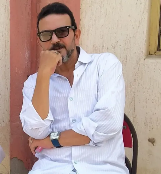 وفاة مدير مدرسة الشهيد عمر نعيم الإعدادية بدمنهور داخل مكتبة