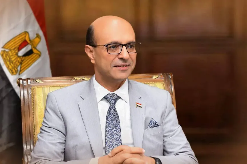 الدكتور المنشاوي يصدر قرارا بندب الدكتور عاطف السيد محمود عميداً لمعهد علوم