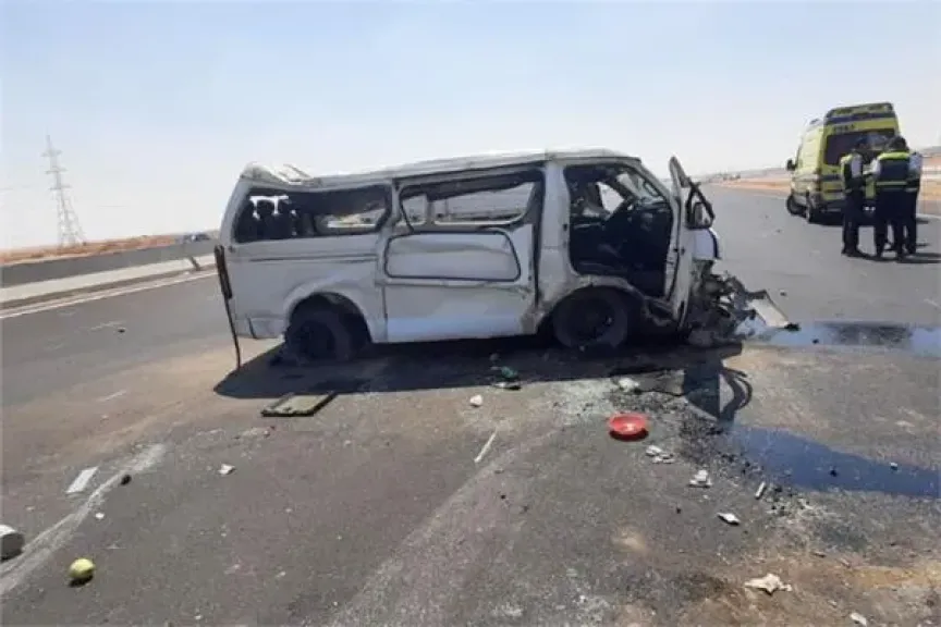 إصابة 10 أشخاص في حادث مروري بصحراوي قنا