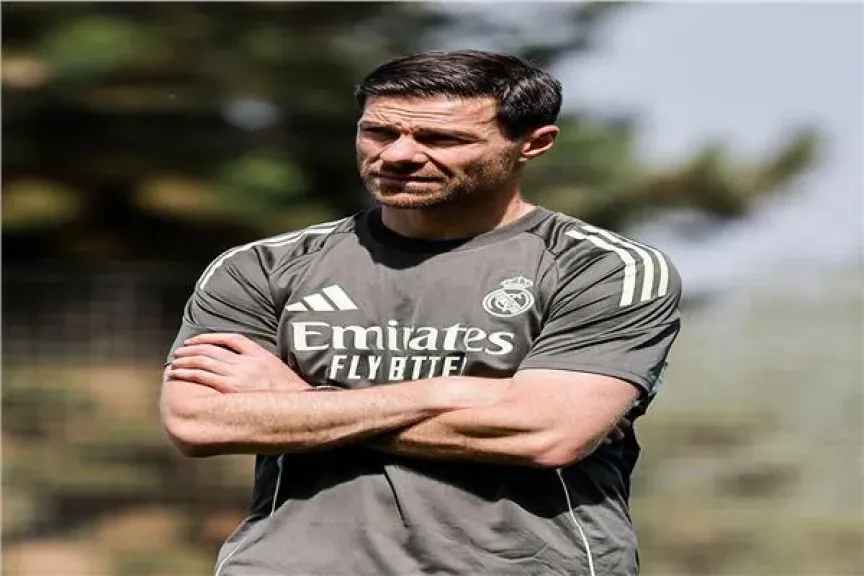 غضب النجوم يهدد مسيرة ألونسو مع ريال مدريد