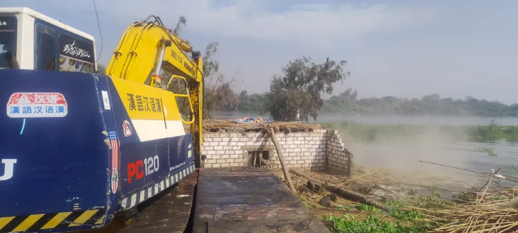 إزالة 22 حالة تعدٍ على نهر النيل بفرع رشيد ضمن المرحلة الأولى من “المشروع القومي لضبط النيل”