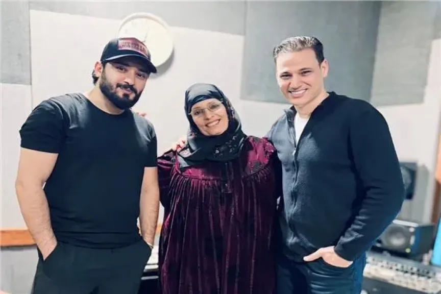 الحاجة نبيلة تغني ”بره هالله هالله” من فيلم ”السادة الأفاضل”