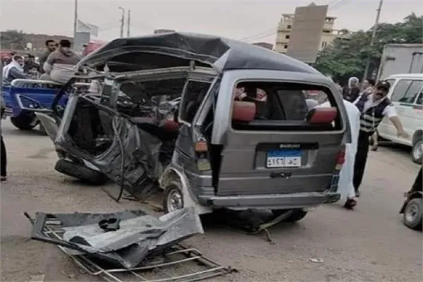 إصابة 6 أشخاص في انقلاب سيارة بالغربية