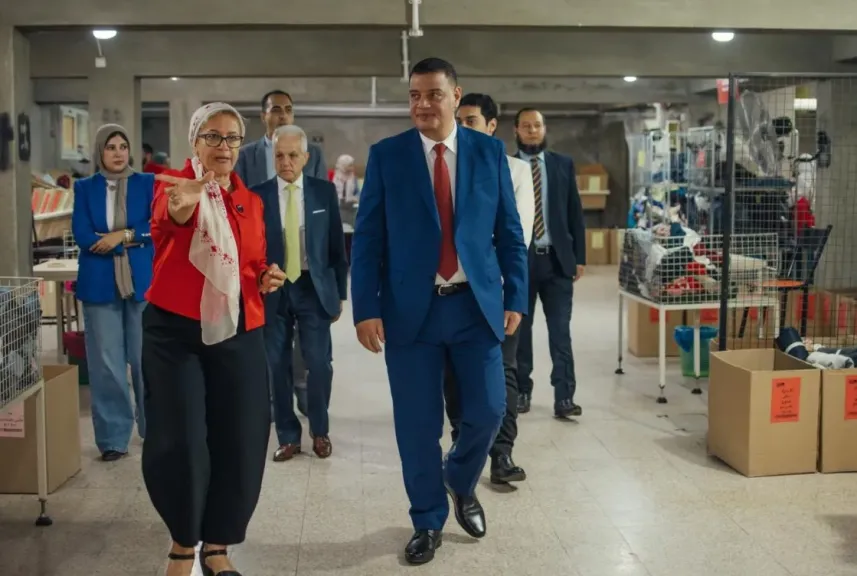 التضامن تفتتح التوسعات الجديدة لبنك الكساء المصري