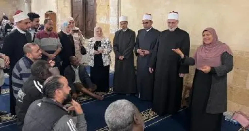 وكيل الأزهر يتفقد برنامج تعلّم لغة الإشارة بالجامع الأزهر