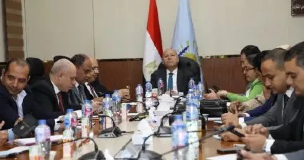 محافظ القاهرة يوجه بتقديم وتوفير التسهيلات اللازمة للتيسير على الناخبين