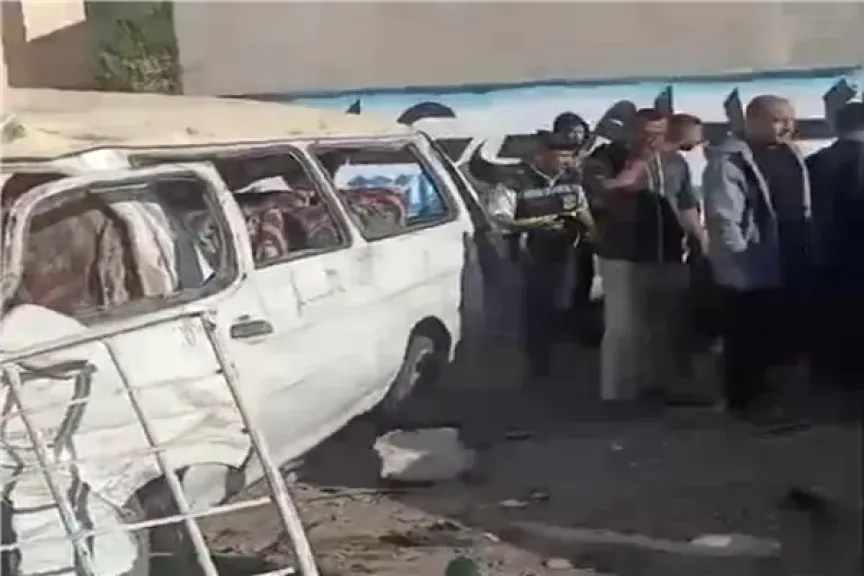 انقلاب ميكروباص وإصابة 7 أشخاص بأكتوبر