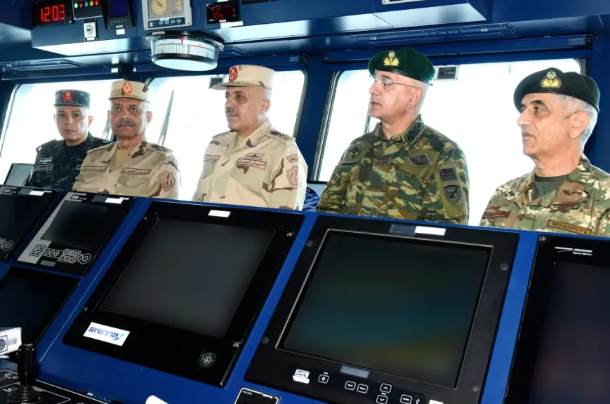 وزير الدفاع يشهد تنفيذ المرحلة الرئيسية للتدريب المشترك ” ميدوزا - 14 ” |صور