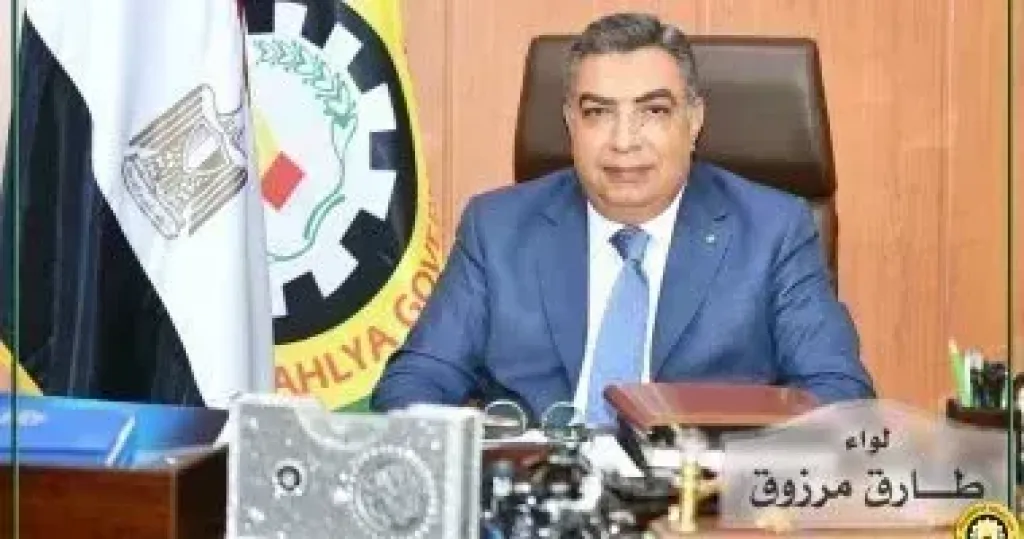 محافظ الدقهلية يتفقد حمام السباحة بشارع الجلاء ويشدد على رفع الكفاءة