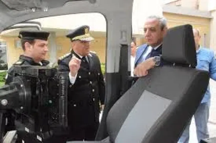 محافظ الغربية يتفقد أولى سيارات الدوريات الذكية: ملتزمون بتطبيق أحدث وسائل الرقابة