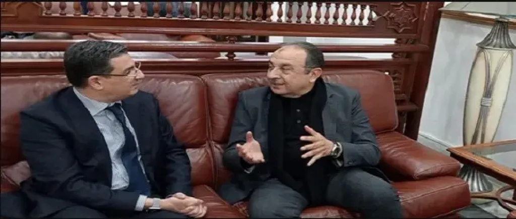 وزير قطاع الأعمال العام يلتقي وزير الصحة الجزائري لبحث فرص التعاون بالصناعات الدوائية