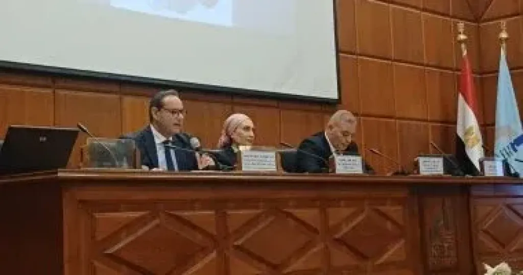 منال عوض: الذكاء الاصطناعى أداة ثورية تواجه التحديات البيئية بأساليب مبتكرة وأكثر كفاءة