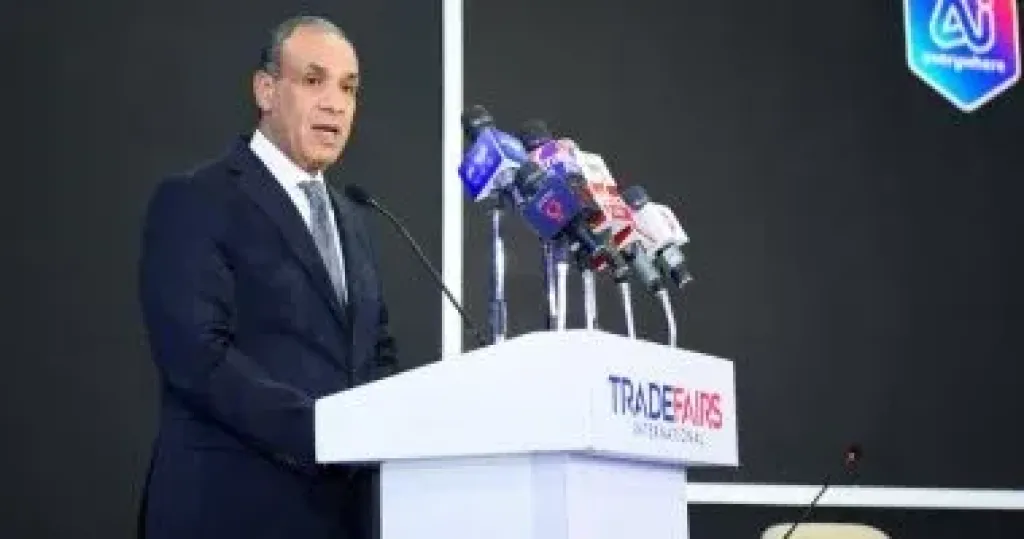 وزير الخارجية: القاهرة حريصة على الانخراط الكامل فى الشأن اللبنانى