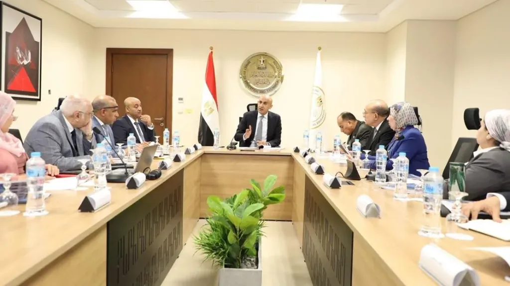 وزير التربية والتعليم يترأس اجتماع المجلس الأعلى للتعليم قبل الجامعي
