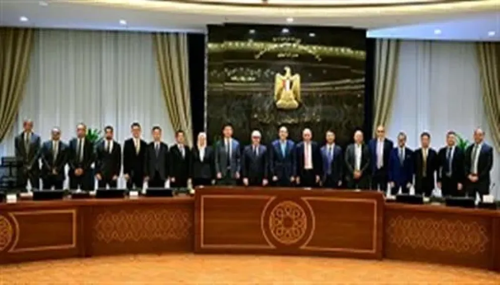 رئيس الوزراء يشهد توقيع عقد إنشاء مجمع متكامل للصناعات الكيميائية الفوسفاتية