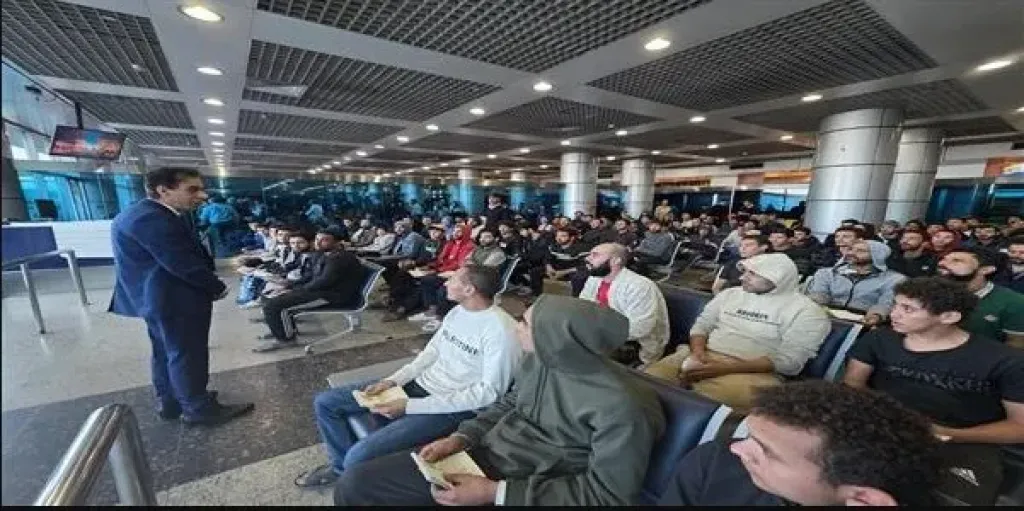 وزارة الخارجية تنجح في استعادة 131 مواطن مصري من ليبيا