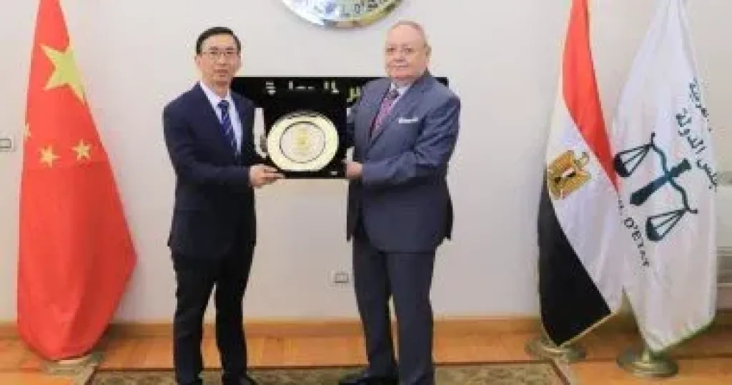 زيارة تاريخية لوفد المحكمة العليا بشنغهاي فى الصين لمجلس الدولة