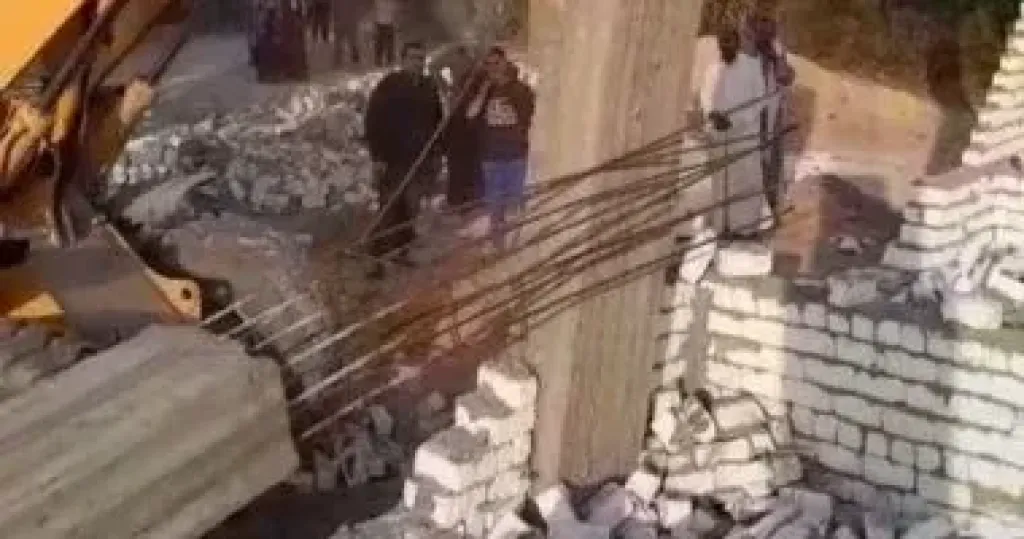 حملة فى مركز الصف بالجيزة لإزالة حالات تعدٍ على الأراضى الزراعية