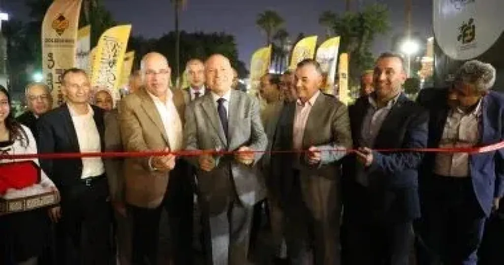 محافظ القاهرة يفتتح مهرجان العسل المصرى الثامن بحديقة الحرية بالزمالك