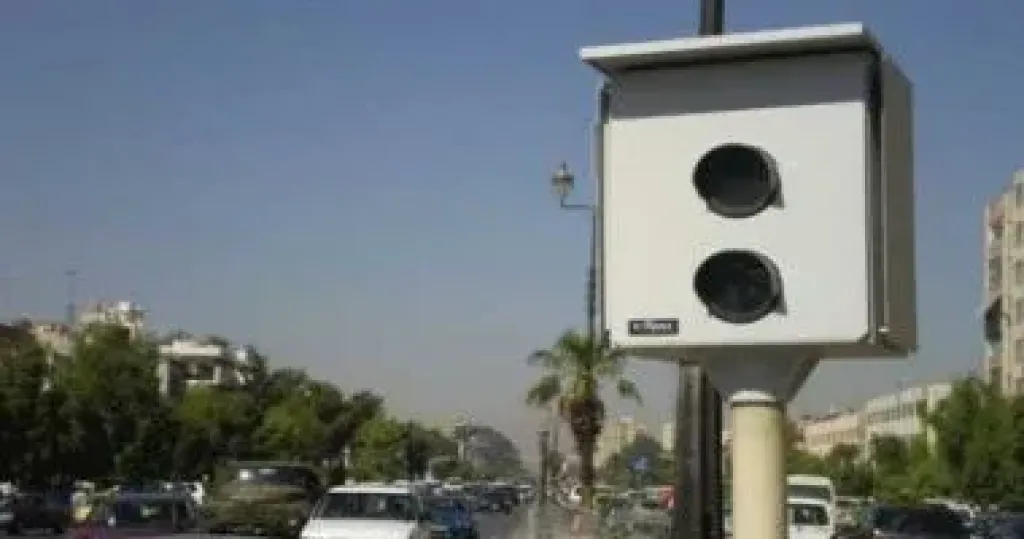 رادار المرور يلتقط 1132 سيارة تسير بسرعات جنونية فى 24 ساعة