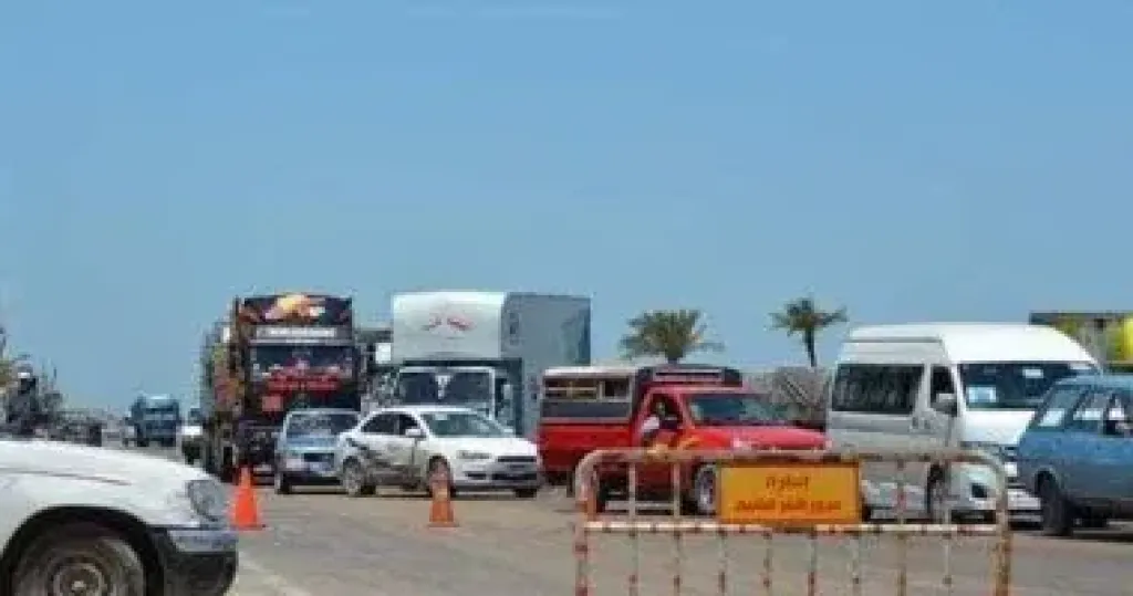 ضبط مواد مخدرة وأسلحة نارية بحوزة عاطلين وتحرير 986 مخالفة مرورية بكفر الشيخ