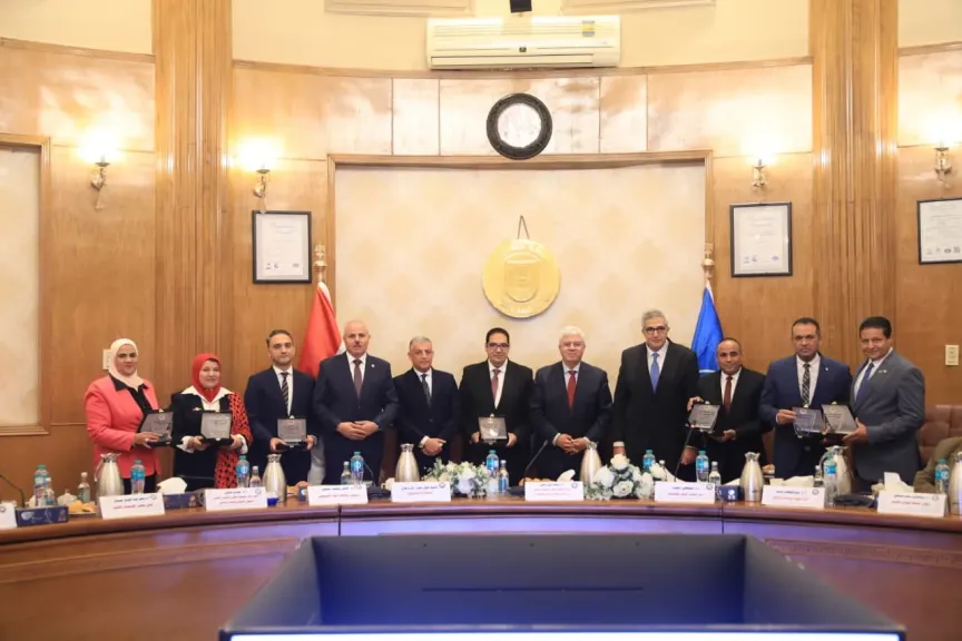 تكريم الجامعات الفائزة بمسابقة ”أفضل جامعة صديقة للبيئة” للعام الجامعي 2024/2025