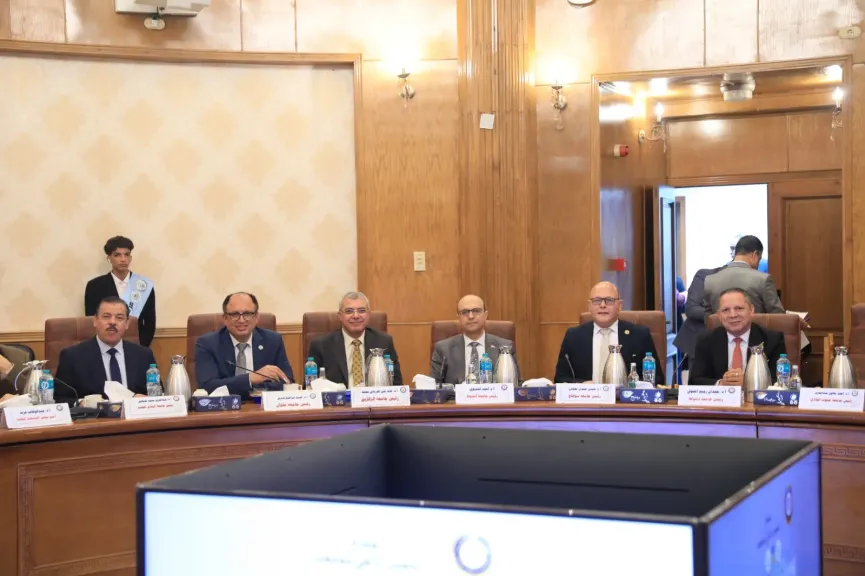 الدكتور المنشاوي يشارك اجتماع المجلس الأعلى للجامعات بجامعة قناة السويس