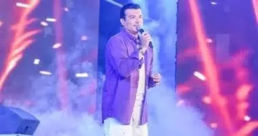 إيهاب توفيق يستعد لجولته الغنائية فى أستراليا اليوم بعد أمريكا وكندا